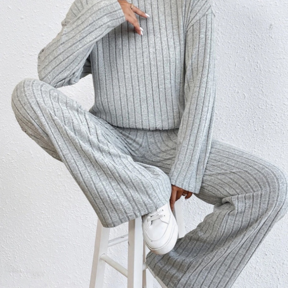 Commense Mock neck grey ribbed cozy lounge pants